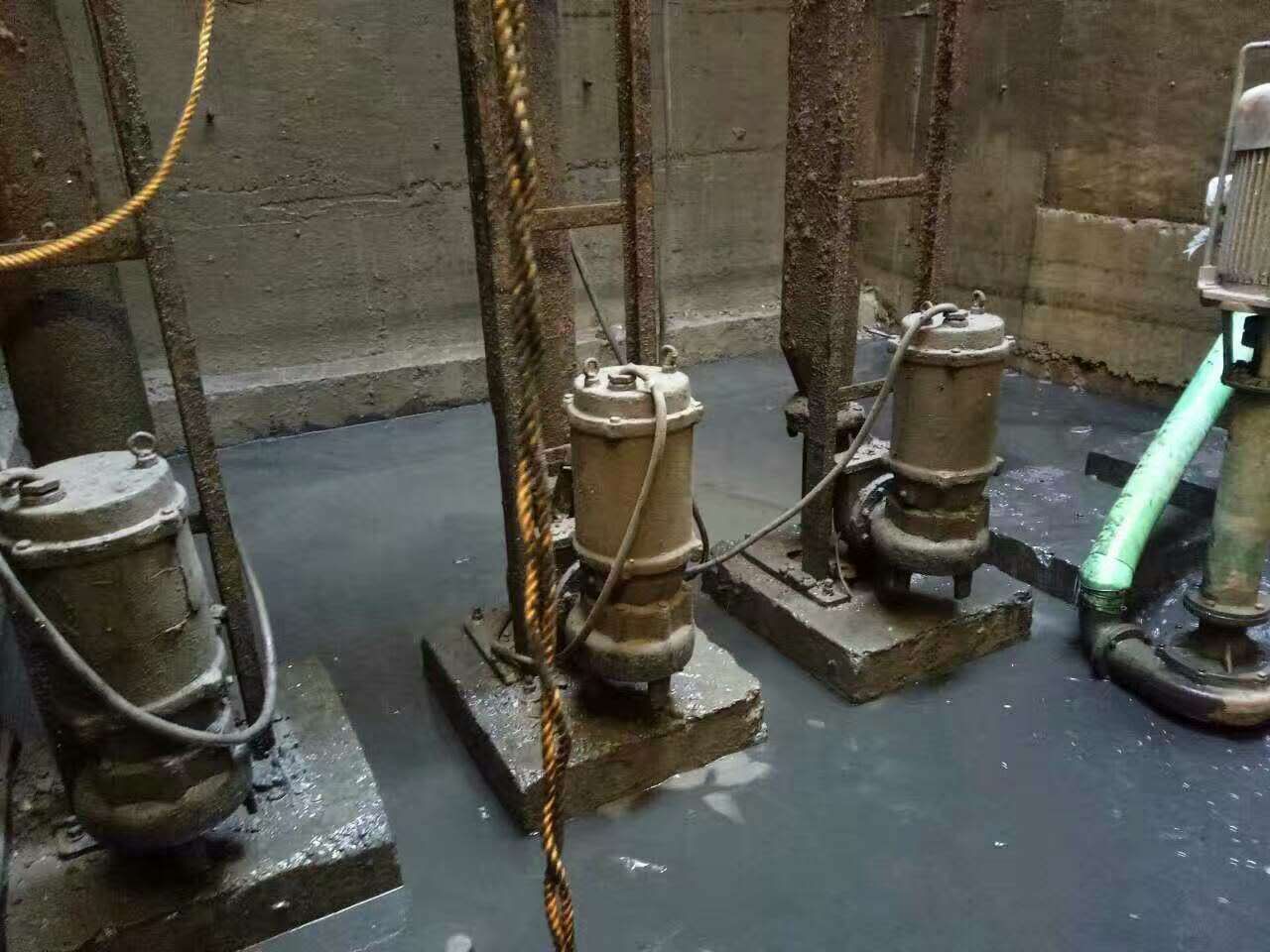 马尾污水池清理